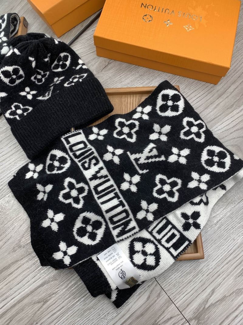 Louis Vuitton Caps Scarfs